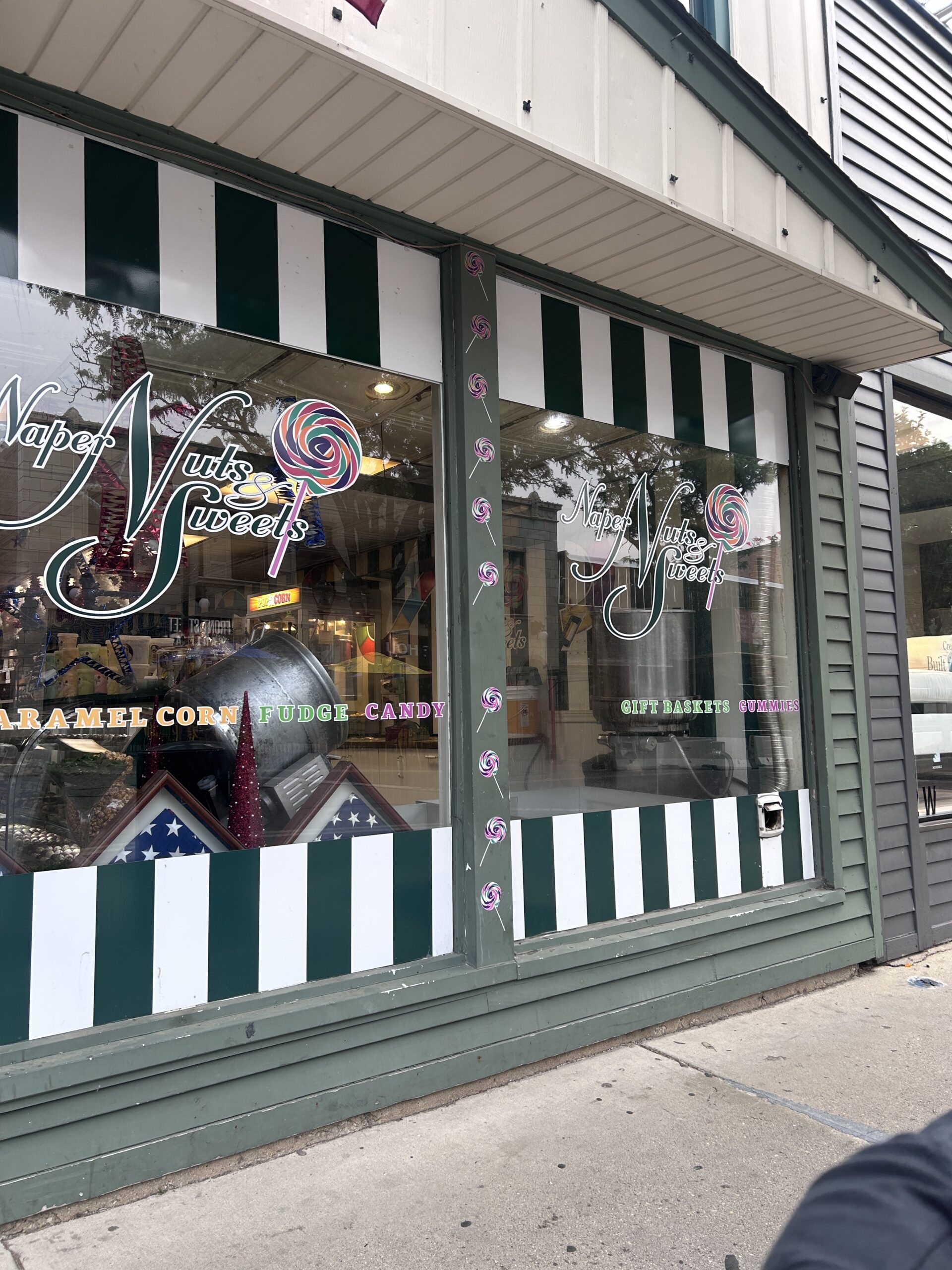 Naper Nuts and Sweets