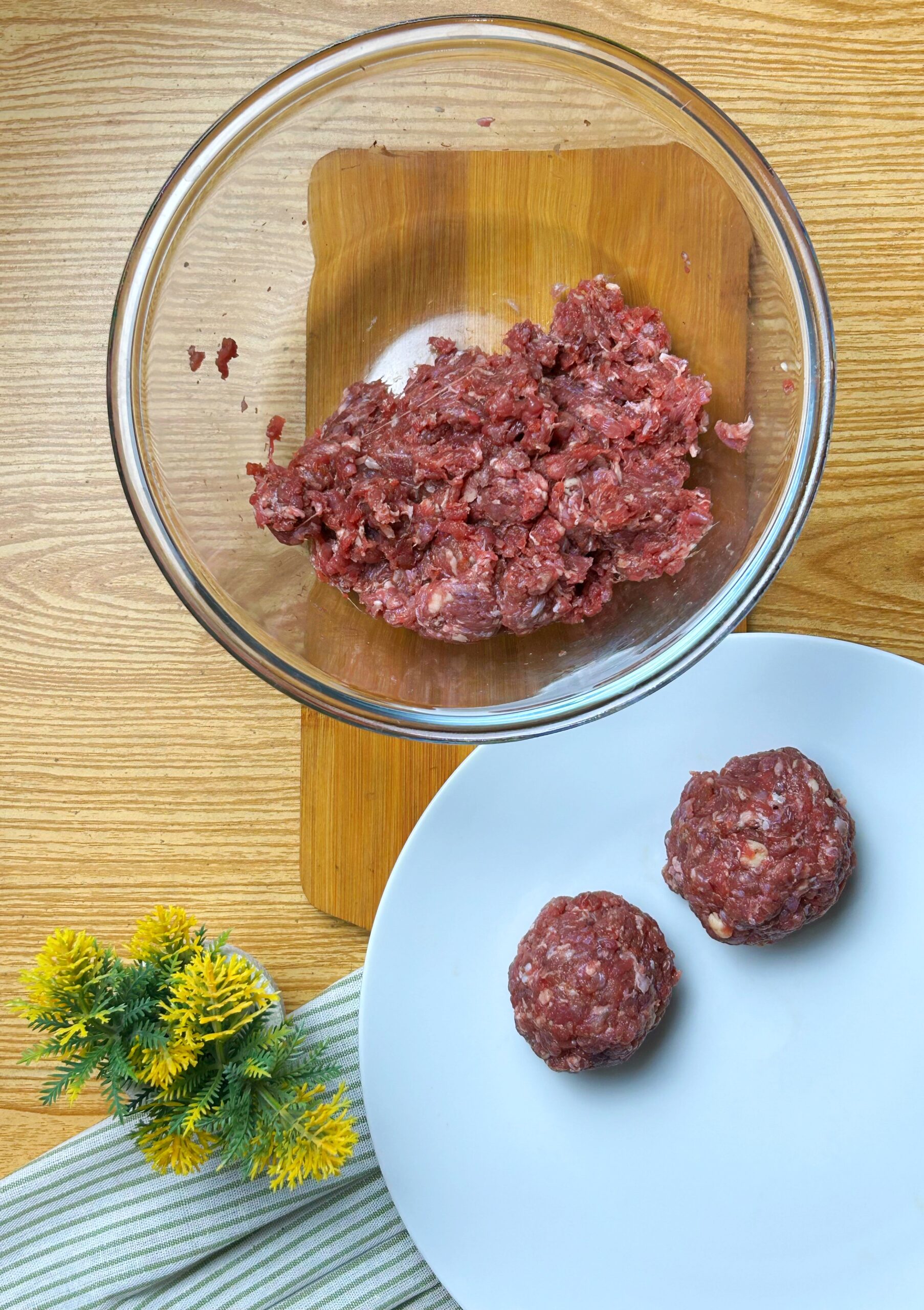 making mince balls making mince balls