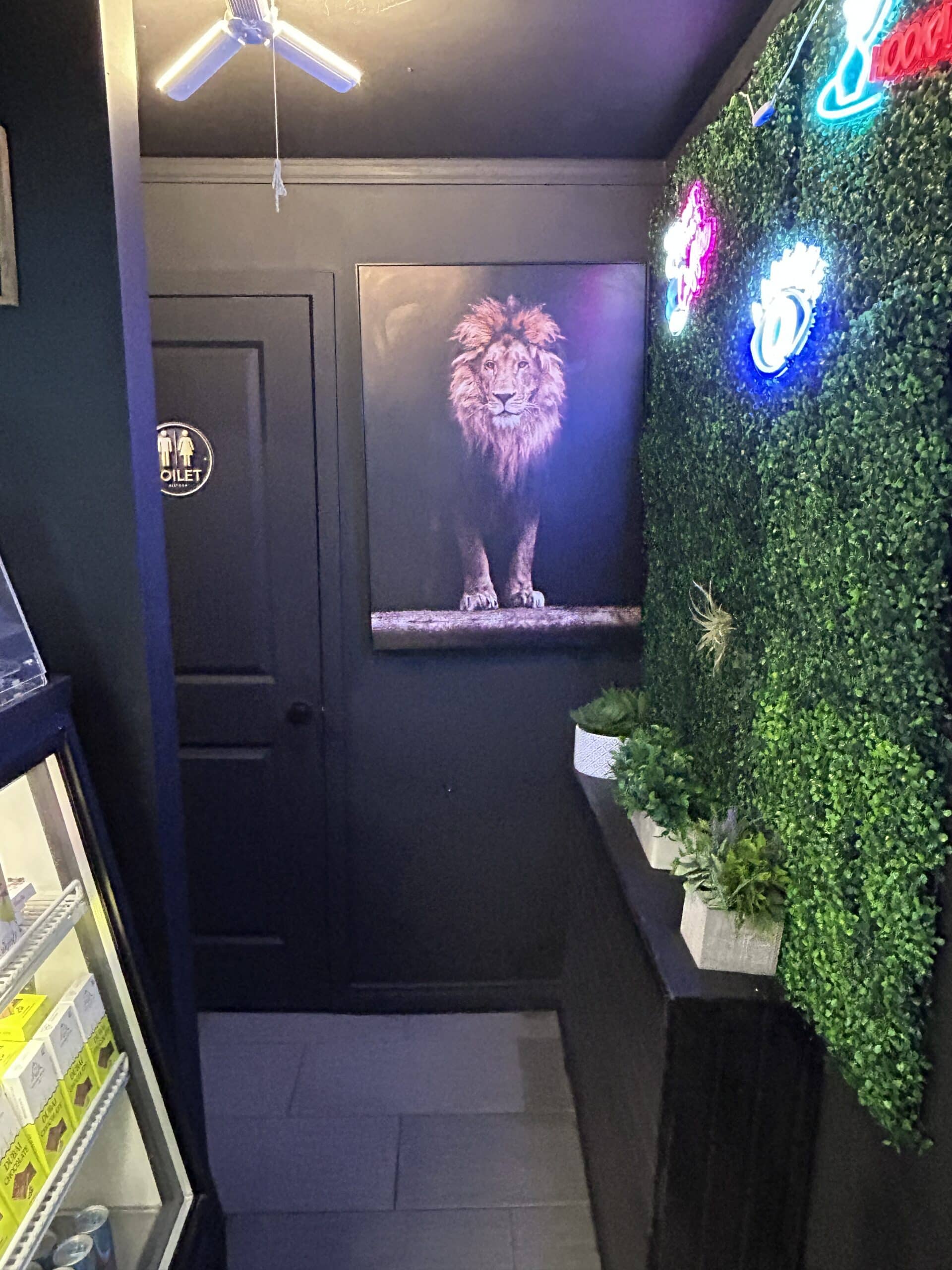 Dubai Cafe