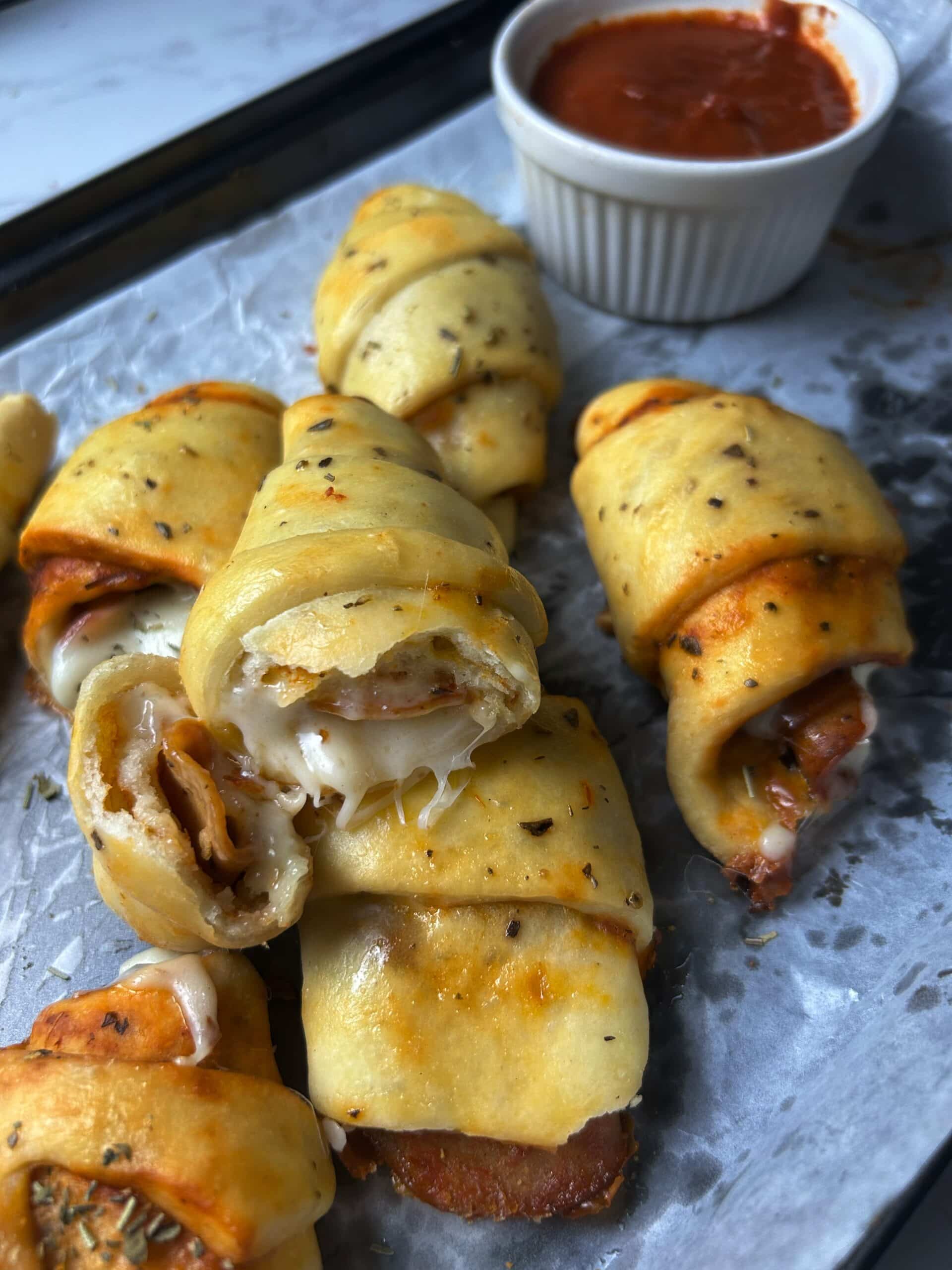 pepperoni pizza rolls recipe