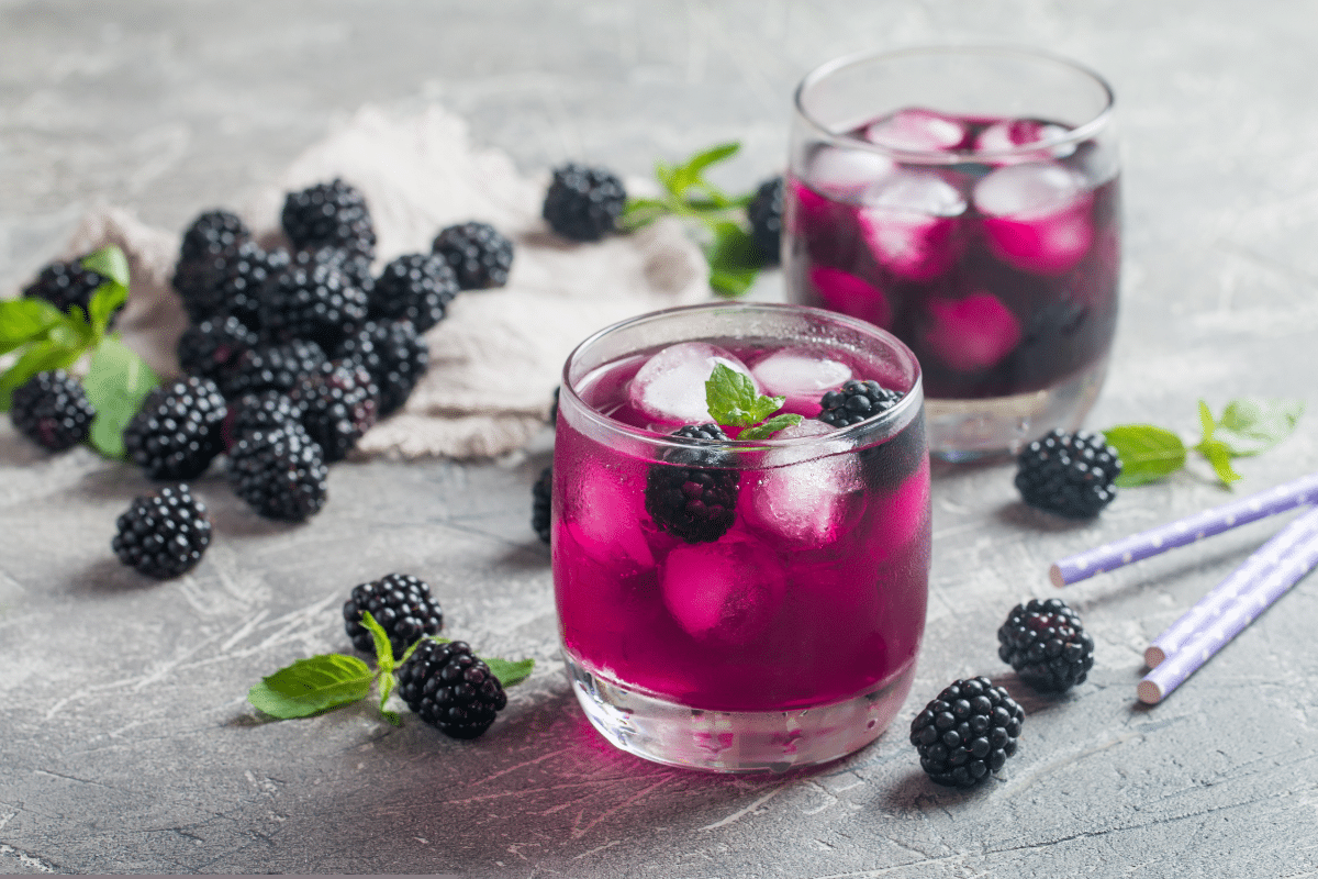 Incredible tea recipes: Blackberry Blaze Escape
