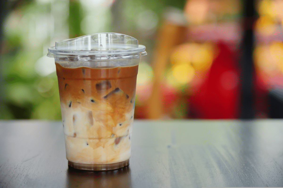 drinks that start with I: Iced Latte