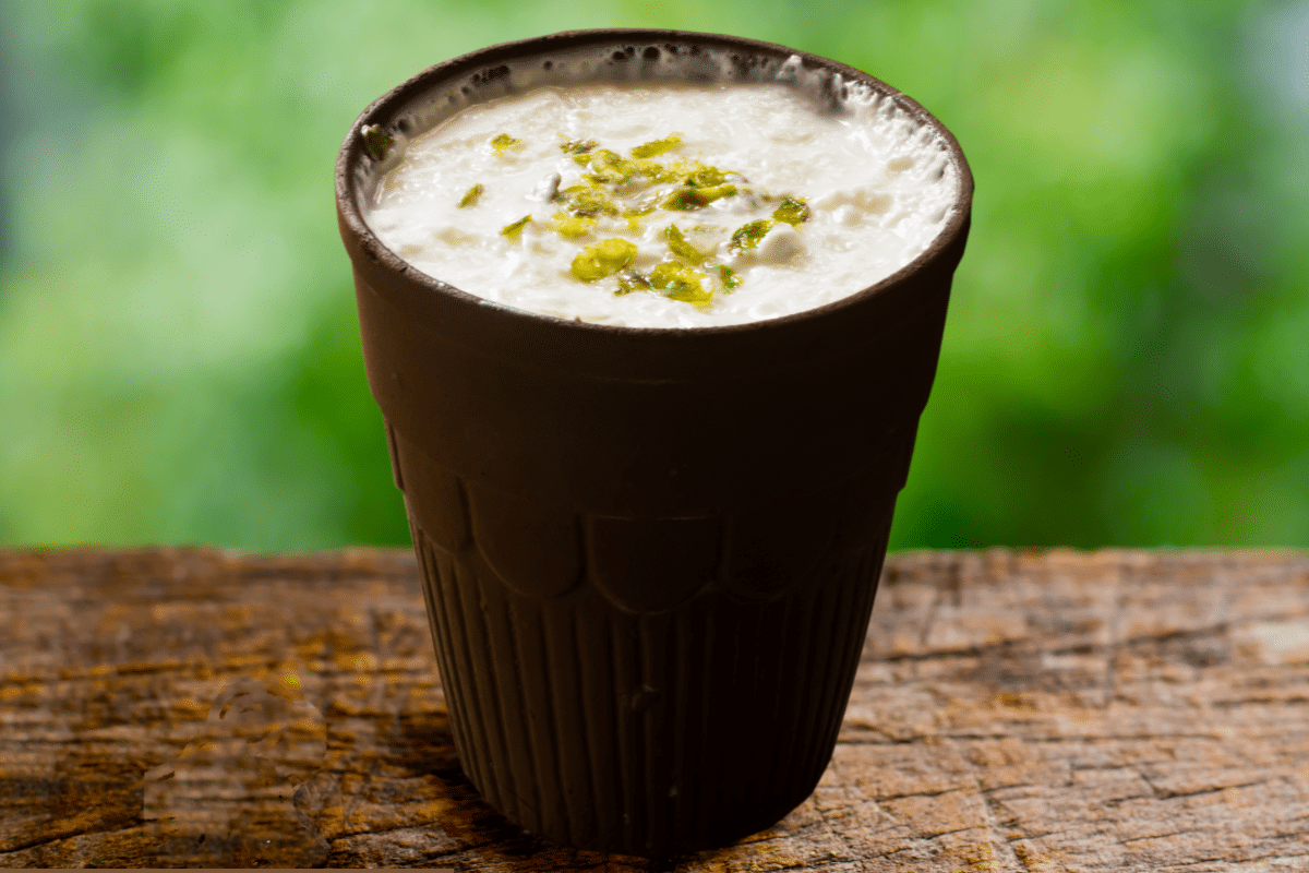 drinks that start with I: Indian Lassi (Iced)