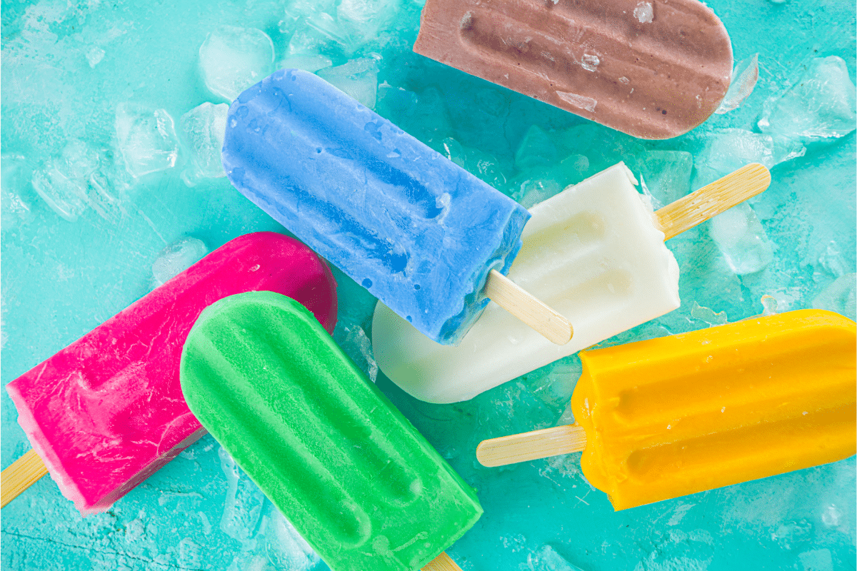 deserts thats start with I: Ice pops